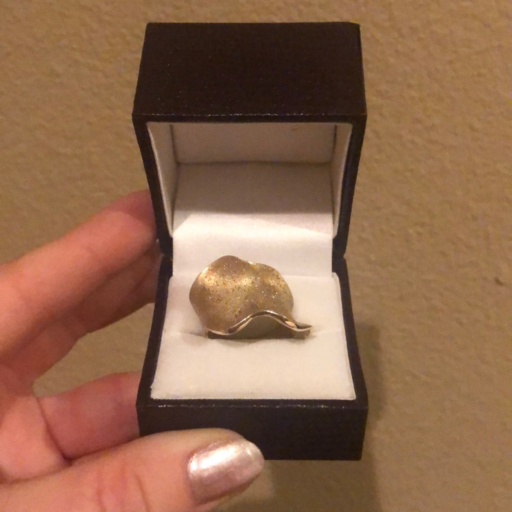 Ruffle Ring